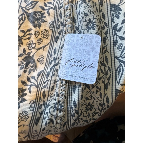 Free People  Mini Skirt Size 0 Modern Femme Macadamia Combo‎ NWT Beige Grey - Picture 2 of 8